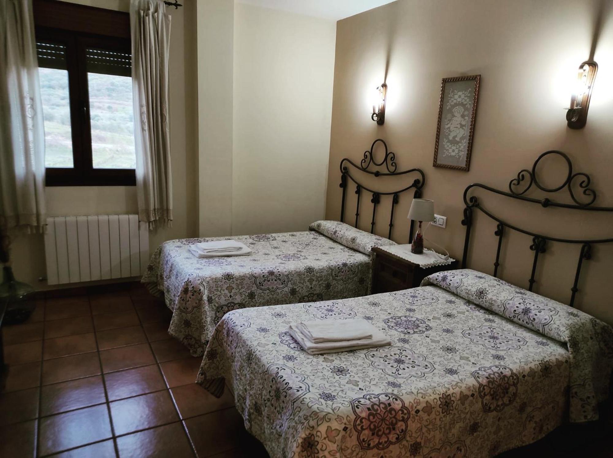 Casa Rural Los Olivos Sotoserrano ภายนอก รูปภาพ